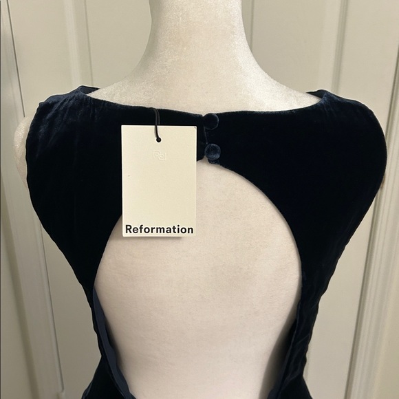 Reformation Elvira Velvet Boat Neck Open Back Midi Maxi Dress Navy NWT Size 6 - Picture 13 of 16